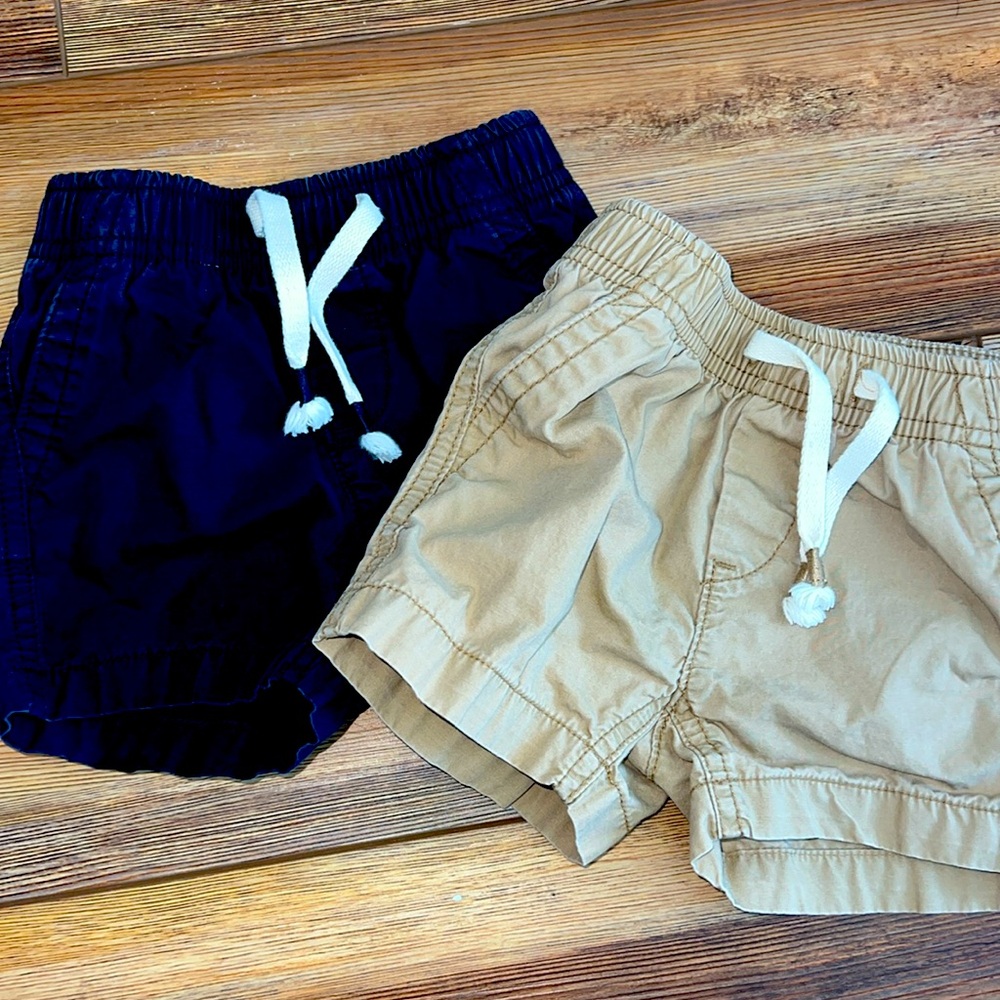 2 pair Baby GAP shorts 6-12 months